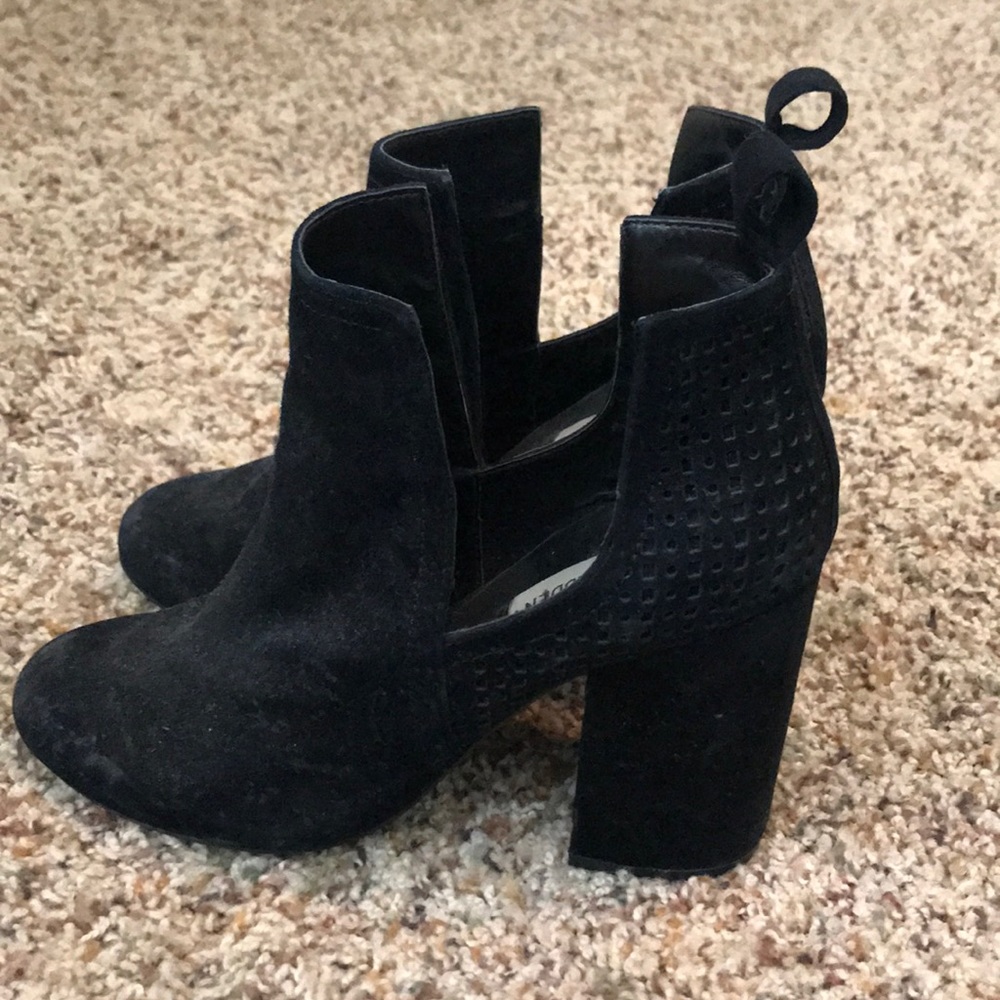 STEVE MADDEN BLACK SUEDE BOOTIES